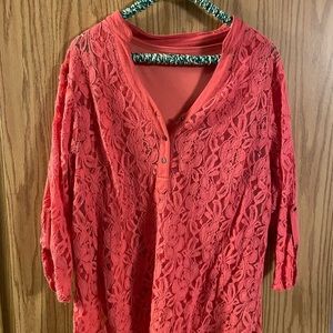 Women’s top- 3/4 sleeve